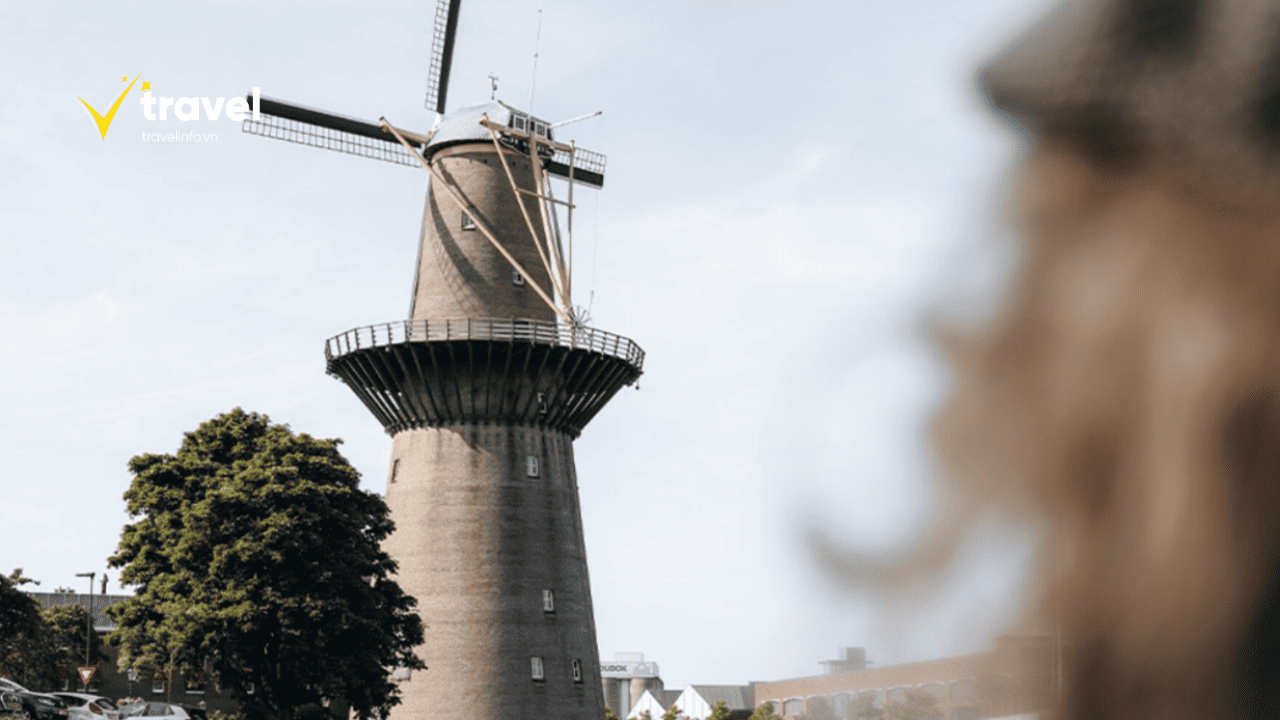 Ambachtsmolen De Valk