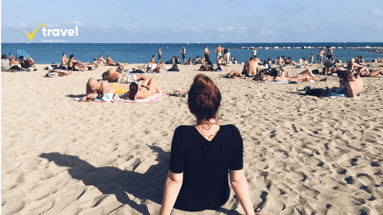 Bãi Biển Barceloneta và Các Bãi Biển Khác
