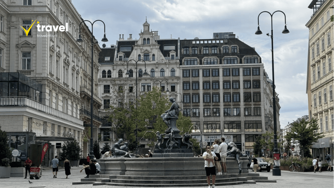 Dạo quanh trung tâm Thủ Đô Vienna