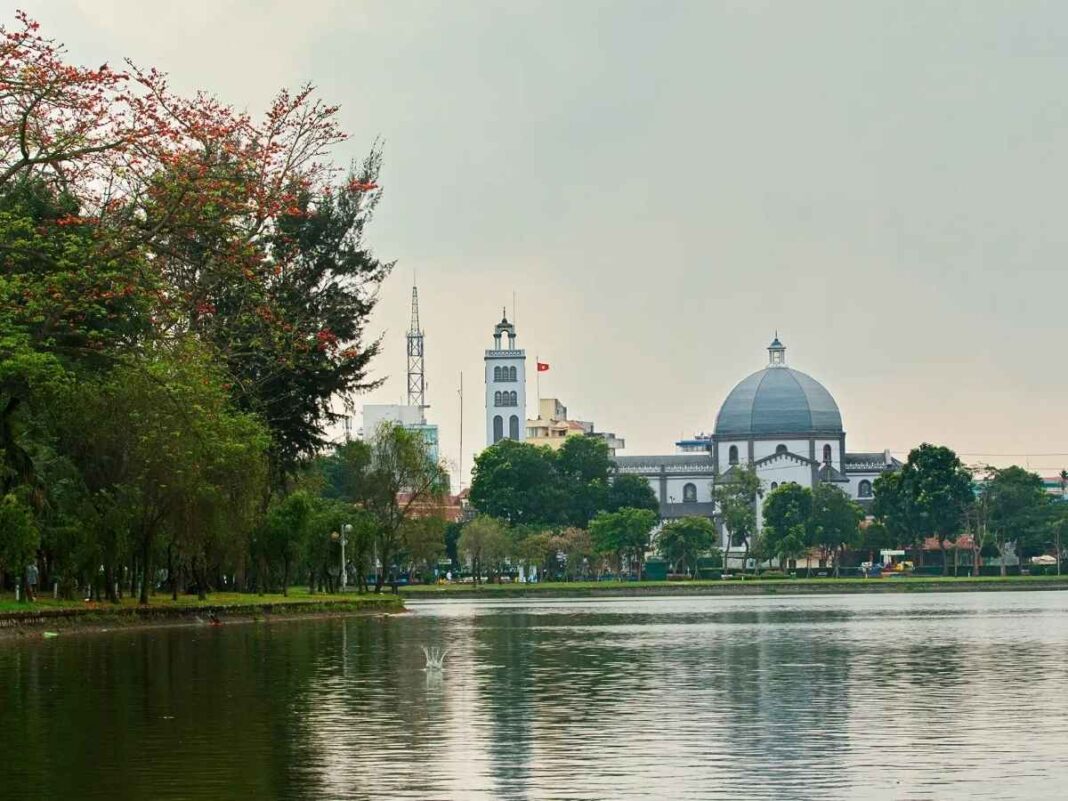 9 Điểm Đến Không Thể Bỏ Qua Khi Du Lịch Nam Định