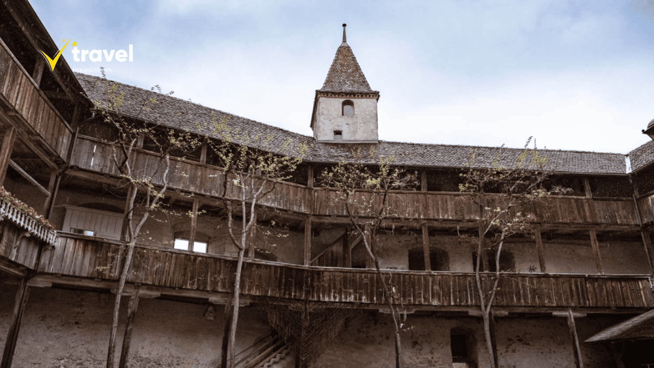 Lâu Đài Thời Trung Cổ Château de Gruyères