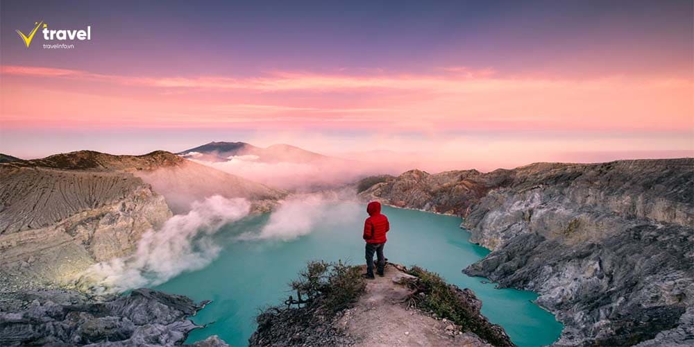 Kawah Ijen – Hồ axit xanh lam kỳ ảo