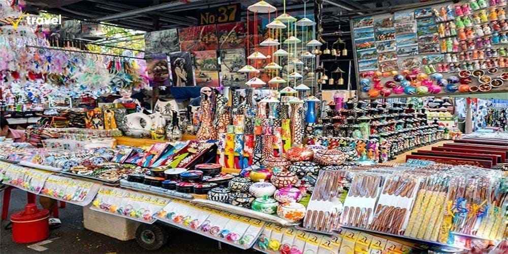 Mua sắm và quà lưu niệm tại phố cổ Hội An