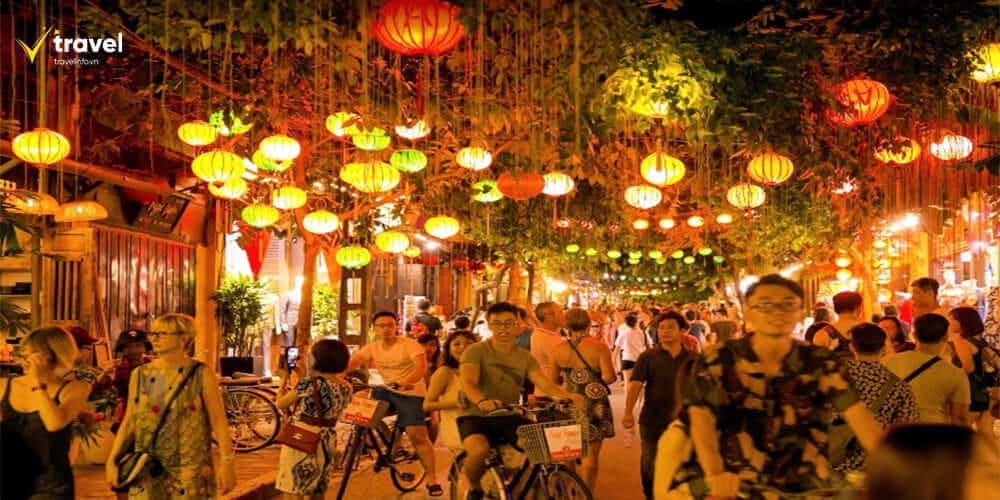Đêm phố cổ lung linh ánh đèn lồng – Linh hồn của Hội An