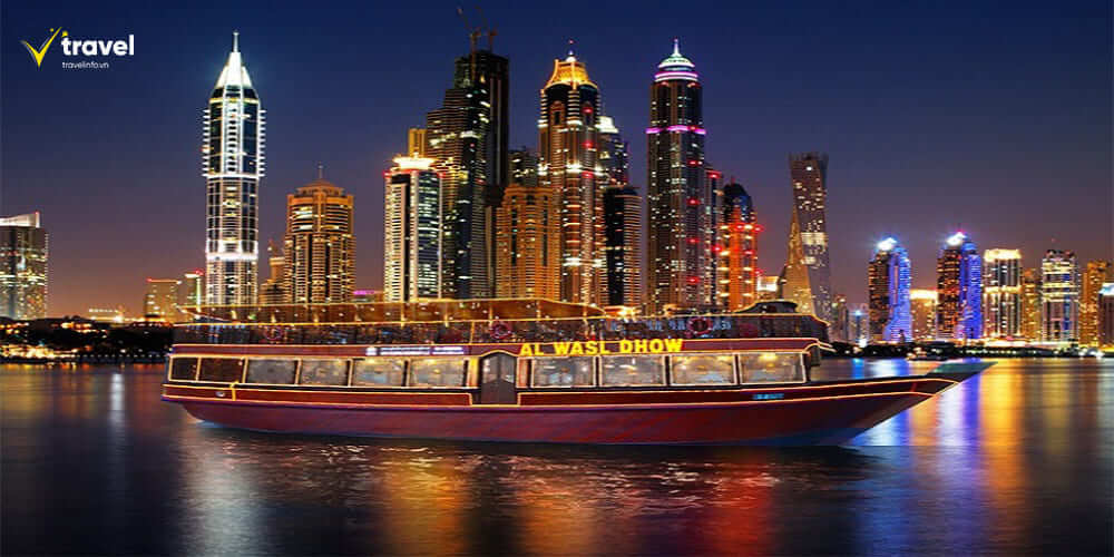 Du Thuyền Dhow – Trải Nghiệm Sang Trọng Trên Dubai Creek và Dubai Marina