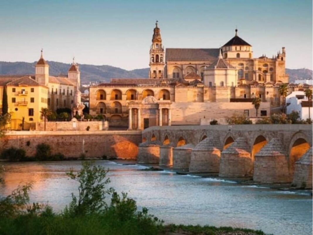 Khám Phá Du Lịch Thành Phố Granada