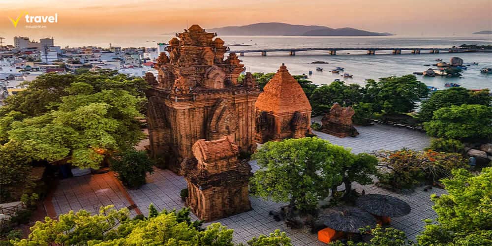 Tháp Bà Ponagar – Di tích văn hóa Chăm nổi tiếng