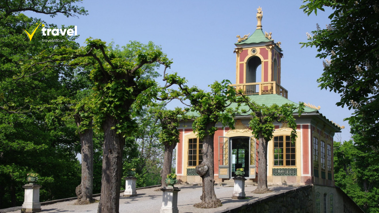 Cung điện Drottningholm được xây dựng vào cuối thế kỷ 17