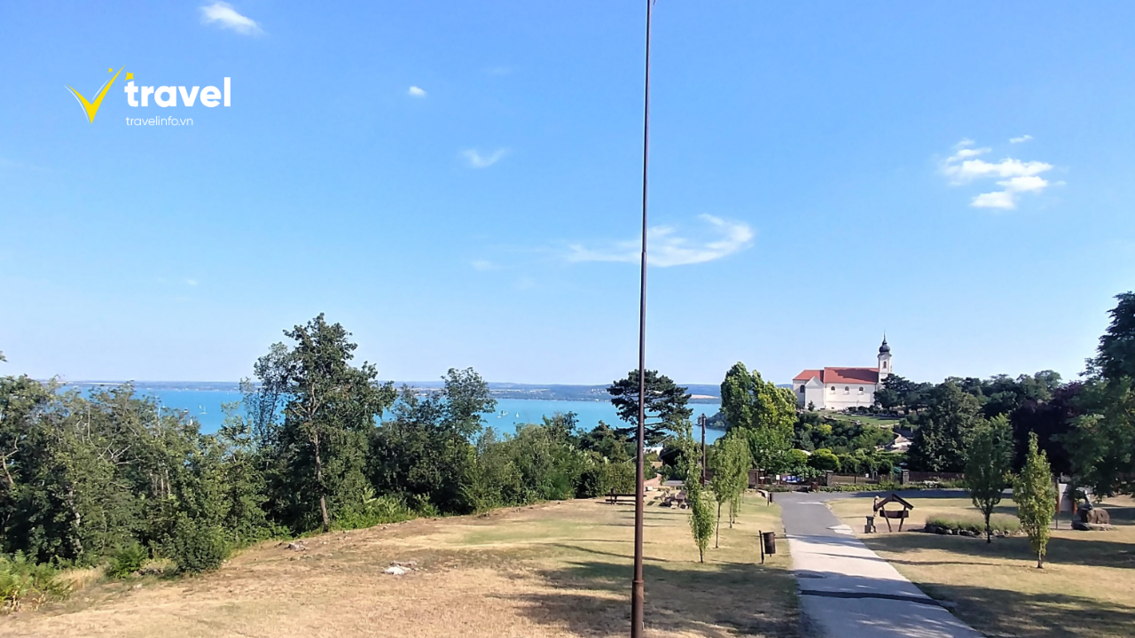 Kinh nghiệm du lịch Khu nghỉ mát Tihany