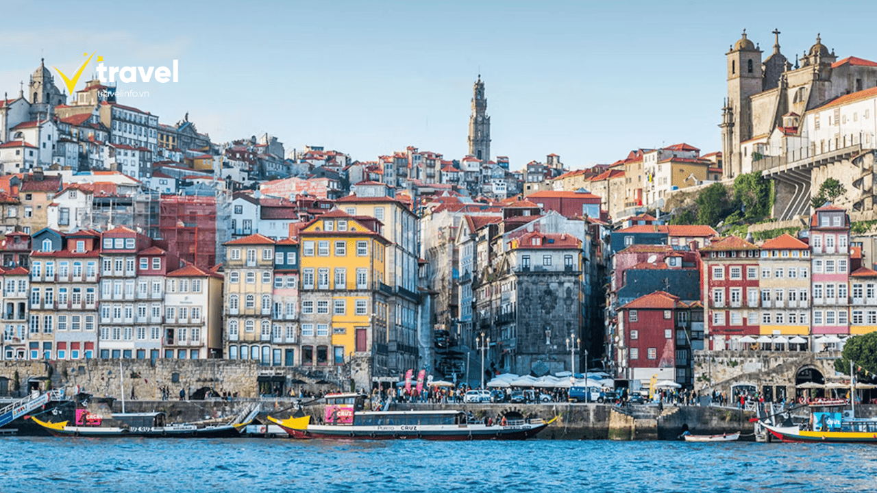 Du thuyền trên sông Douro