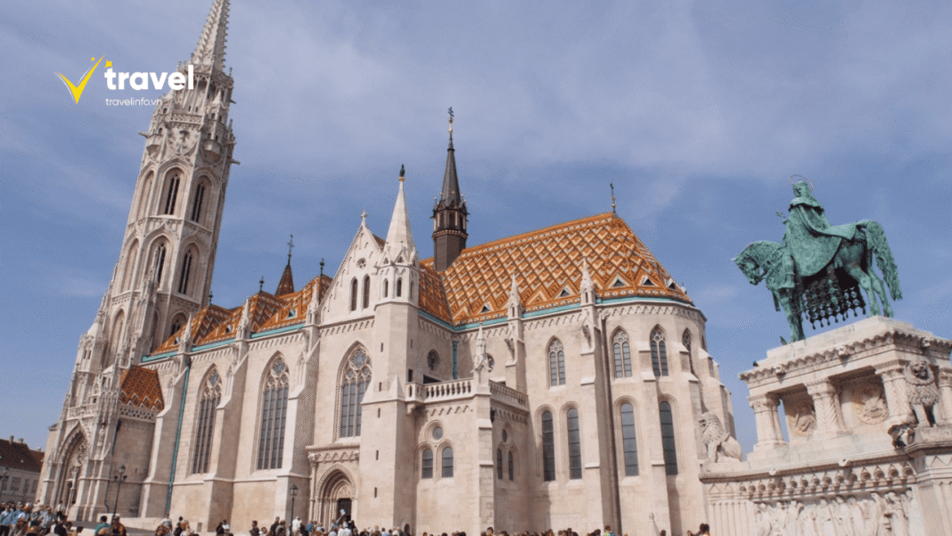 Lâu Đài Hoàng Gia Budapest