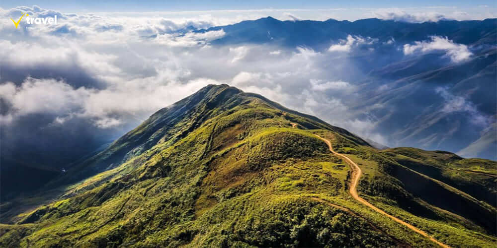 Sống lưng khủng long Háng Đồng – Biểu tượng của Tà Xùa