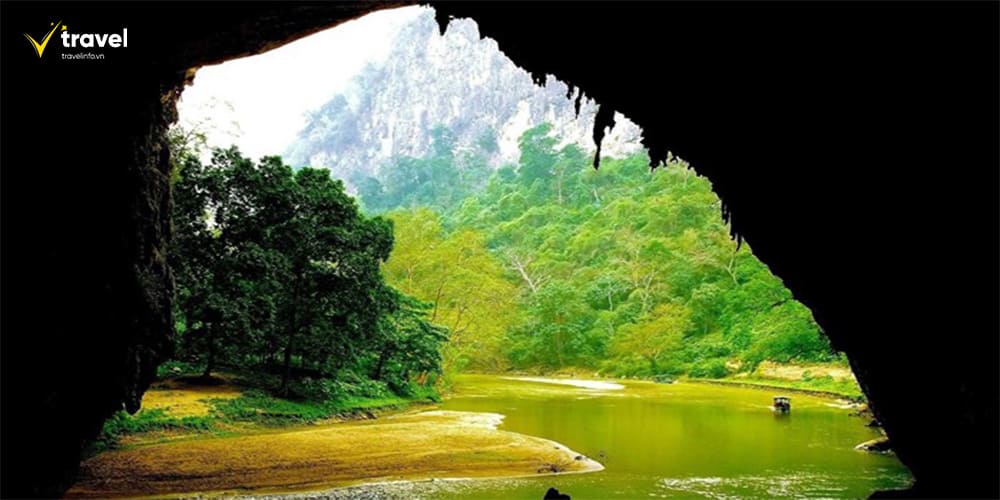 Động Puông – Tuyệt tác của sông và đá